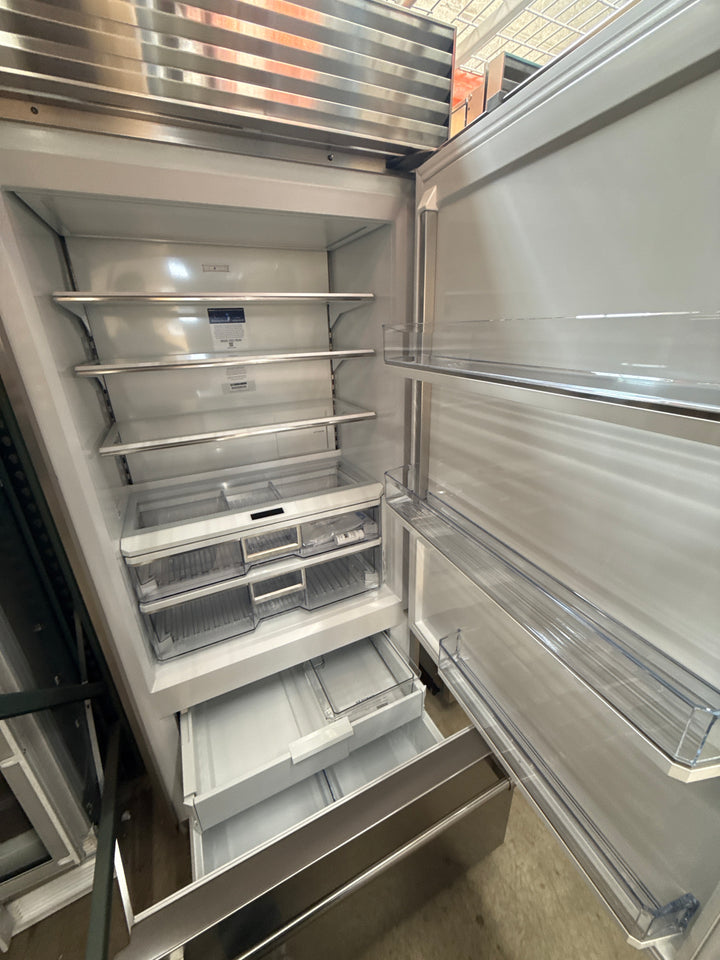 CL3650U/S/P/R : Sub Zero 36"  Classic Over/Under Refrigerator/Freezer- Rh